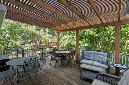 13516 Knox Drive, Burnsville, MN 55337