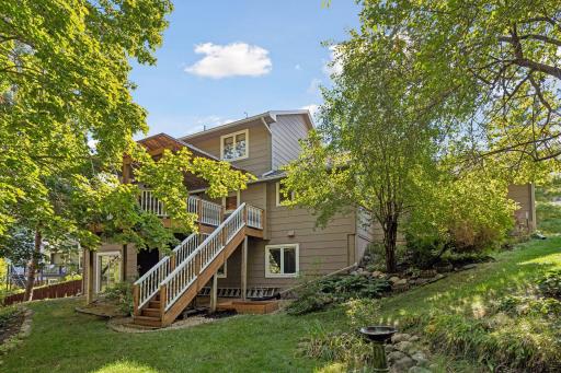 13516 Knox Drive, Burnsville, MN 55337