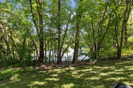 13516 Knox Drive, Burnsville, MN 55337