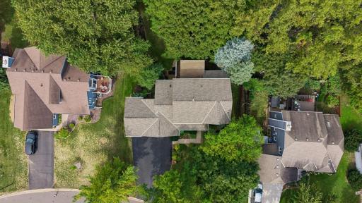 13516 Knox Drive, Burnsville, MN 55337