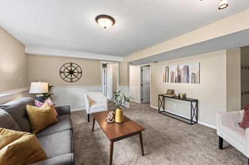 4251 Elizabeth Lane, Vadnais Heights, MN 55127
