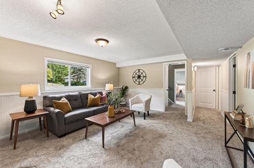 4251 Elizabeth Lane, Vadnais Heights, MN 55127