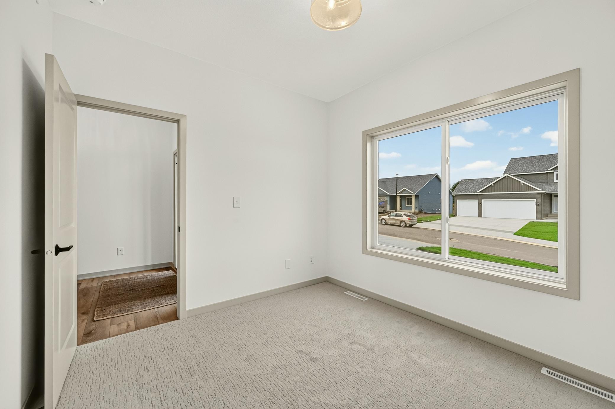 Main Floor 2nd Bedroom