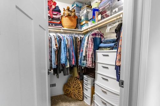 walk in closet primary Bd