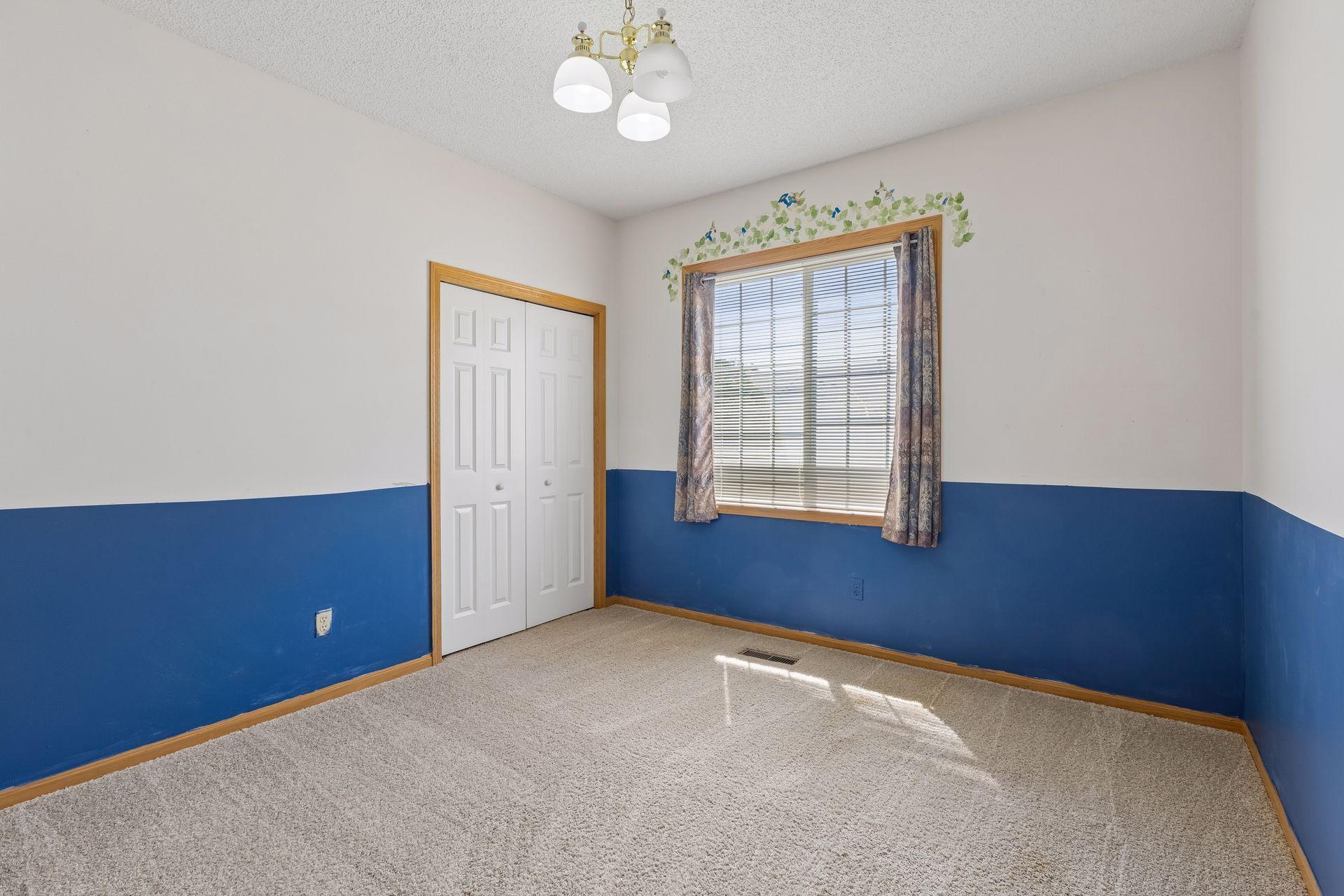 This is the guest bedroom. It has a good sized closet.