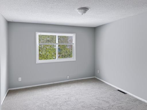 2824 79th Avenue N, Brooklyn Park, MN 55444