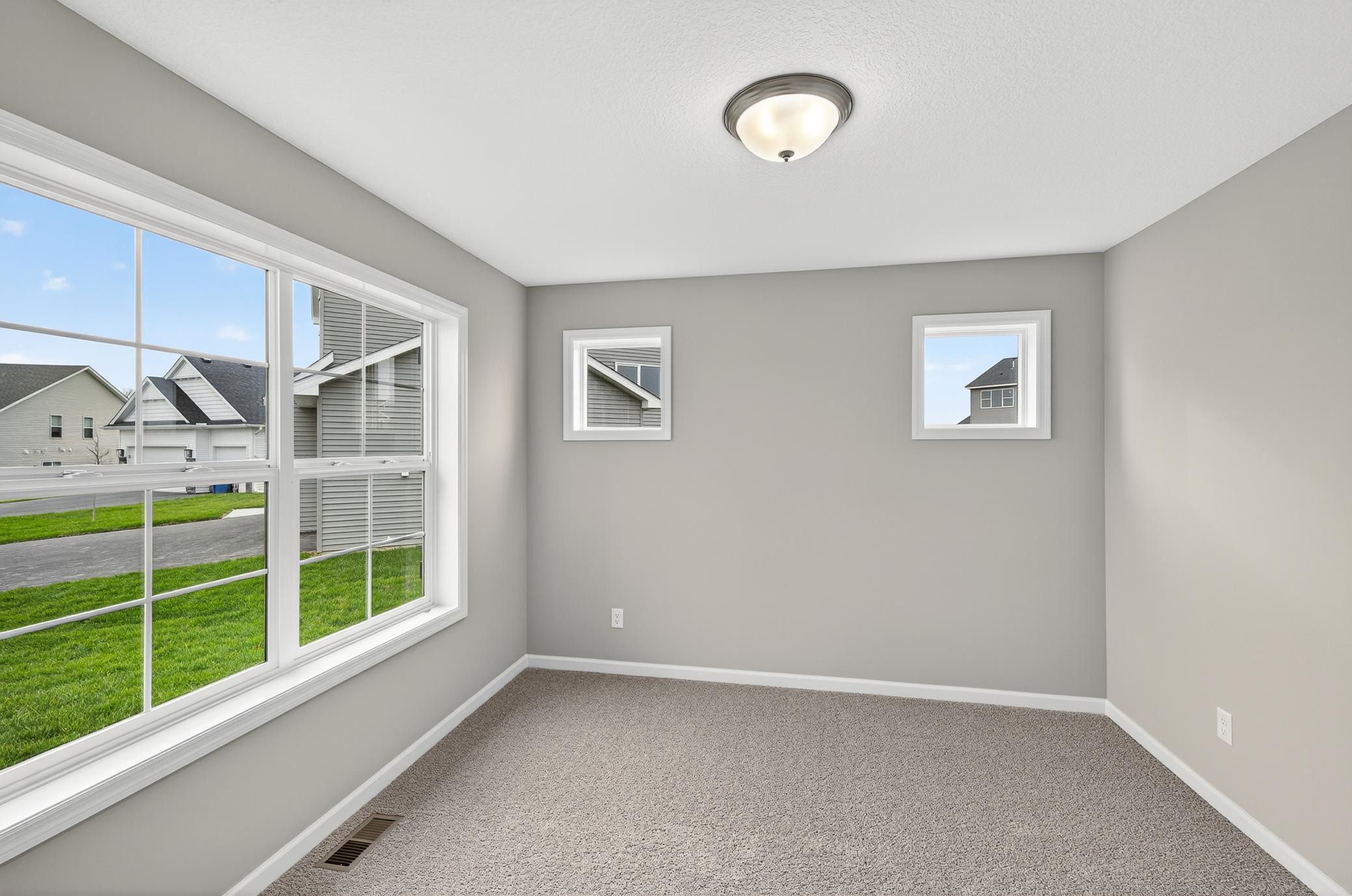 1507 Woods Rd NE - Office