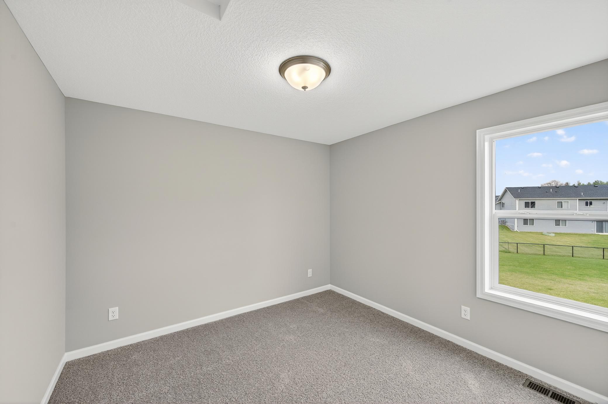 1507 Woods Rd NE