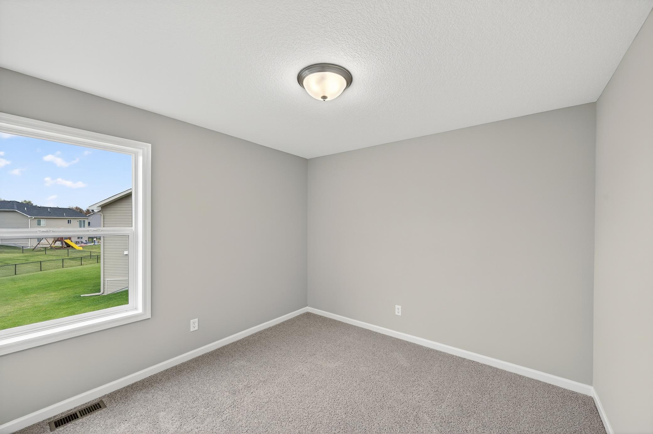 1507 Woods Rd NE