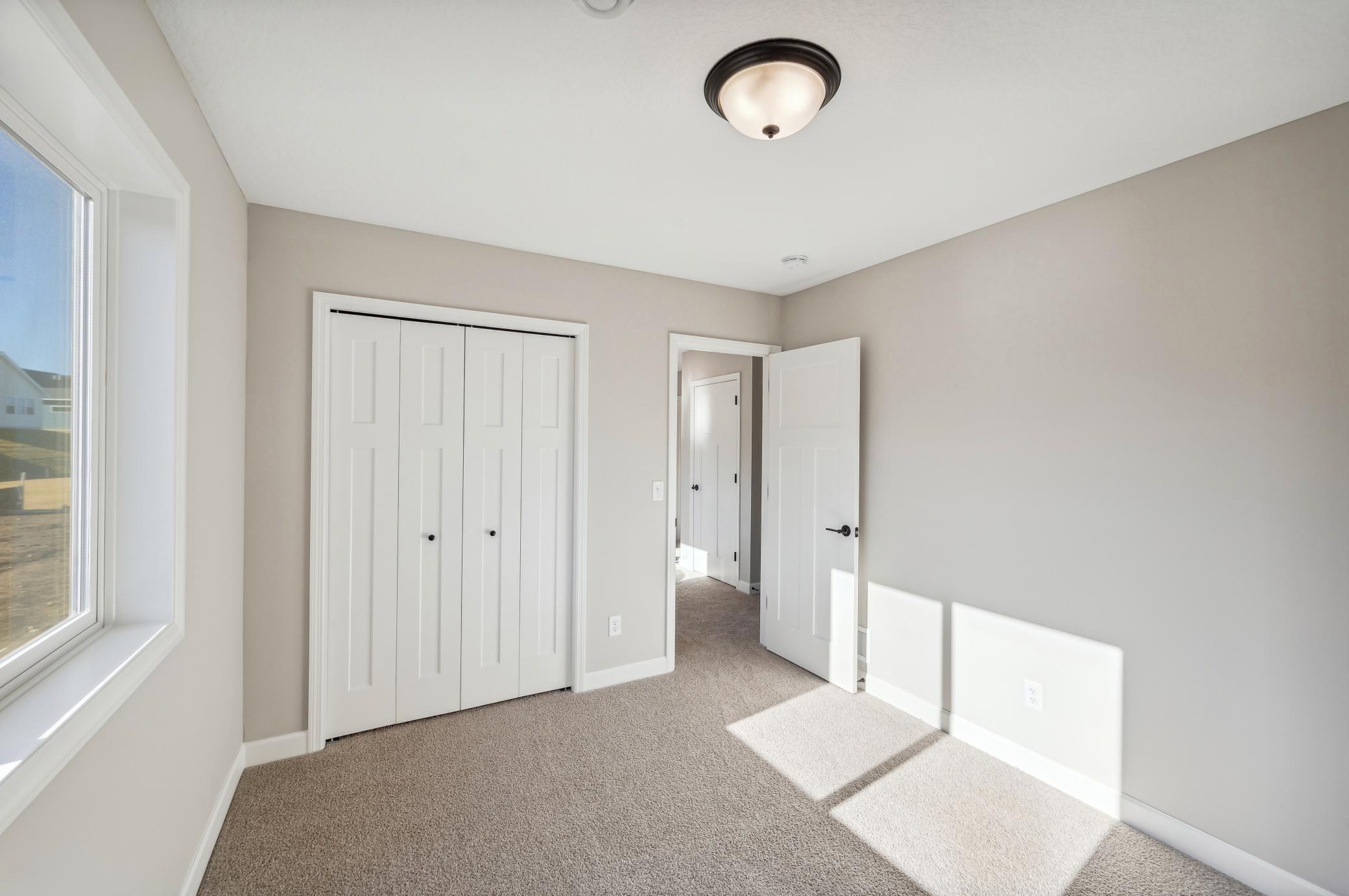 Bedroom 5.jpg