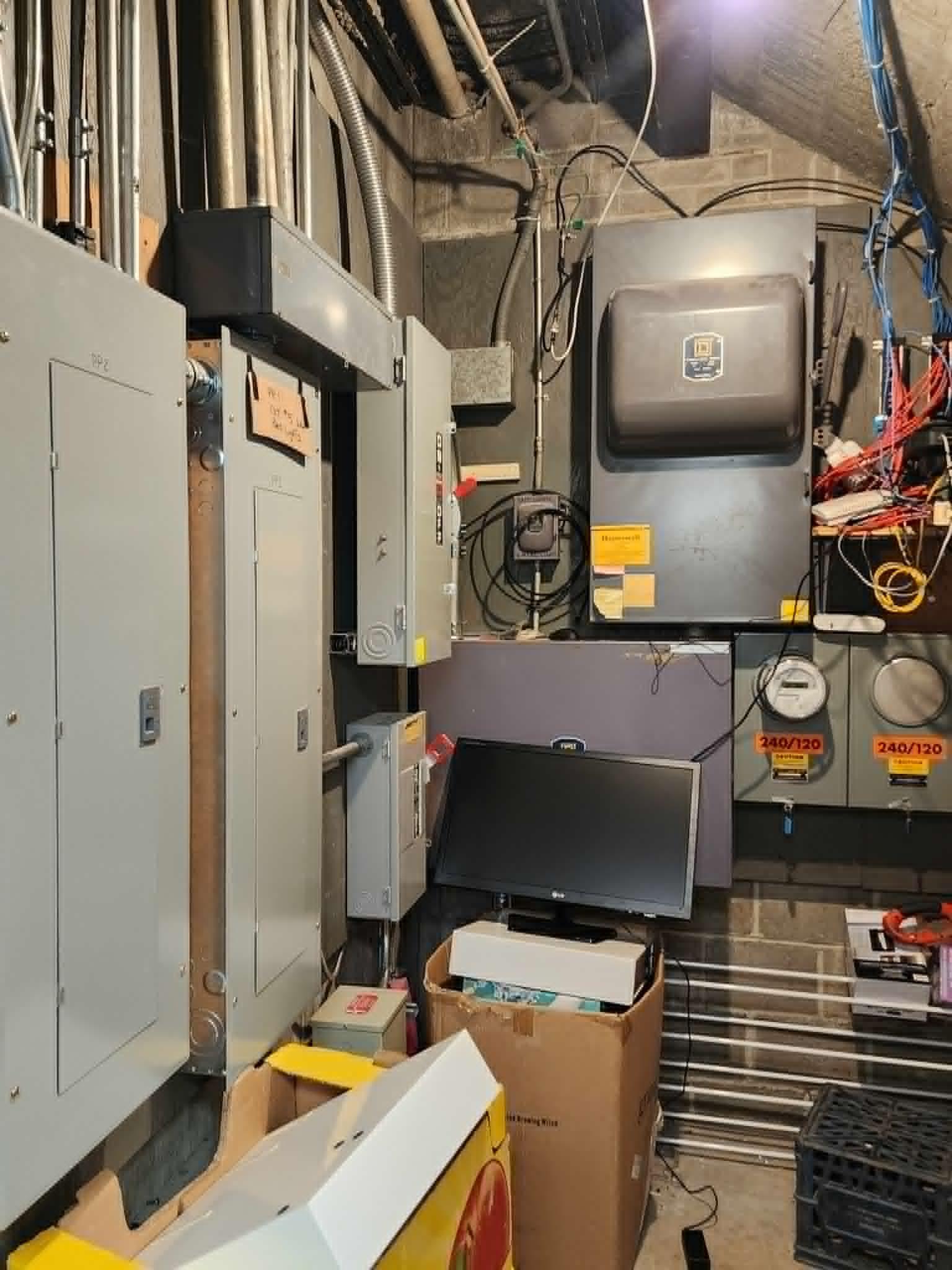 electrical room.jpg