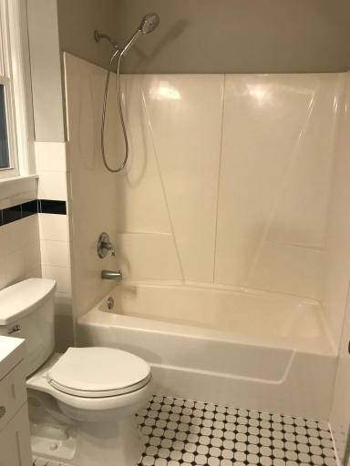 Full Bathroom.jpeg