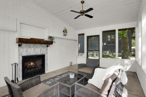 Screen porch