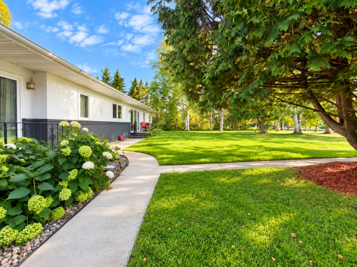 1329 Isleview Road, Grand Rapids, MN 55744