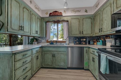Kitchen w/ Newer Applances
