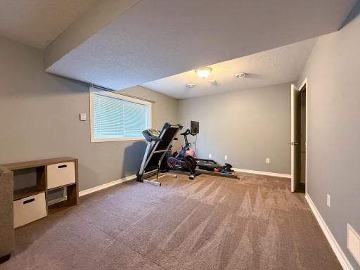 3065 Rose Heights Drive SE, Rochester, MN 55904