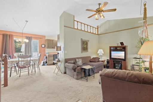 4272 Sun Cliff Road, Eagan, MN 55122