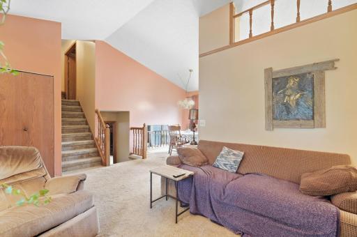 4272 Sun Cliff Road, Eagan, MN 55122