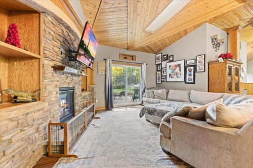 Living room w walkout to backyard