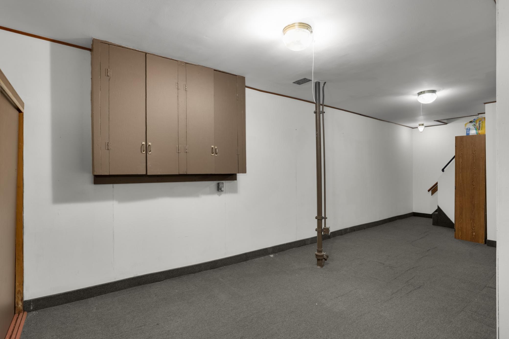 Lower level flex room