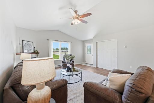 14-web-or-mls-DSC08876_autoremove_56947694.jpg