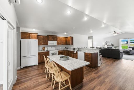 357 Old Glory Drive NE, Alexandria, MN 56308