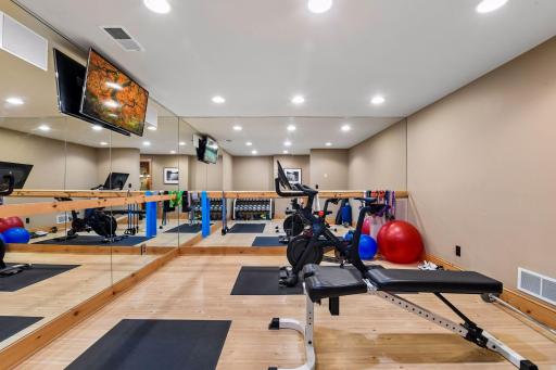 Your own fitness room or dance studio