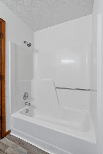37-web-or-mls-4165 Hilltop Point 204-37.jpg