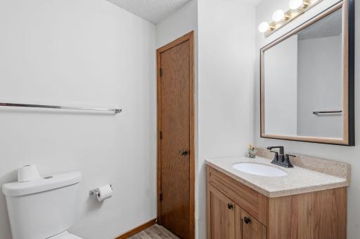 35-web-or-mls-4165 Hilltop Point 204-35.jpg
