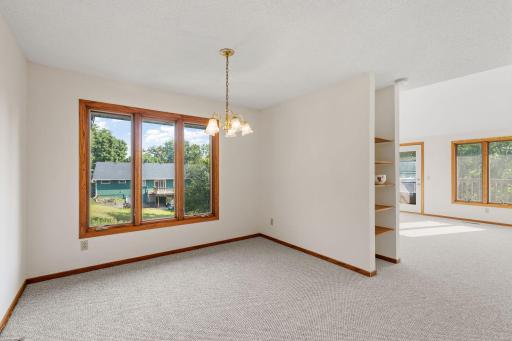 22-web-or-mls-4165 Hilltop Point 204-22.jpg