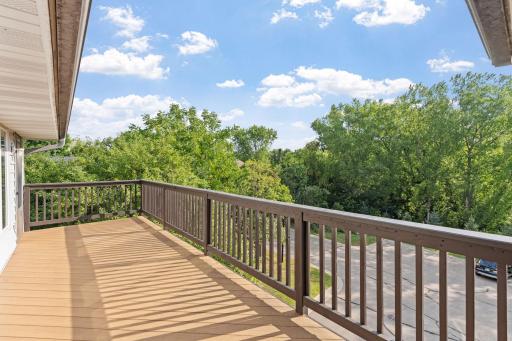 14-web-or-mls-4165 Hilltop Point 204-14.jpg
