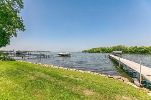 Collinwood Lake. 650 Acres.