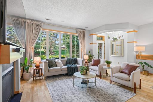 Very spacious living room and foyer area