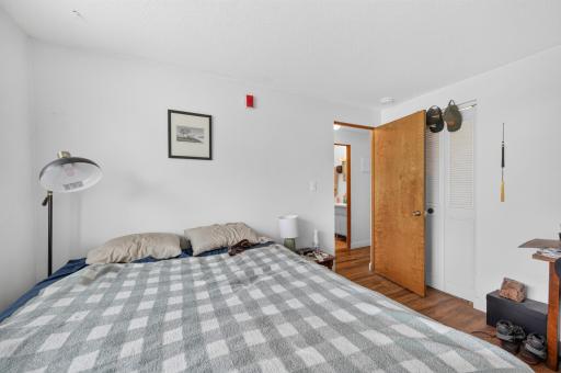 2733 Virginia Avenue N, New Hope, MN 55427
