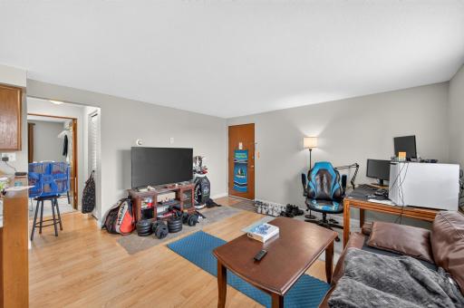 2733 Virginia Avenue N, New Hope, MN 55427