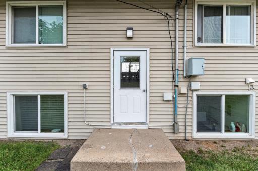 2733 Virginia Avenue N, New Hope, MN 55427