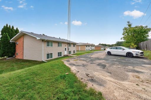 2733 Virginia Avenue N, New Hope, MN 55427