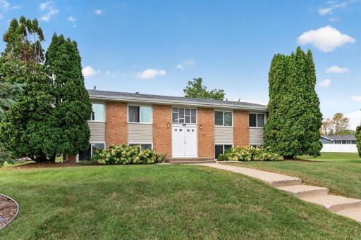 2733 Virginia Avenue N, New Hope, MN 55427