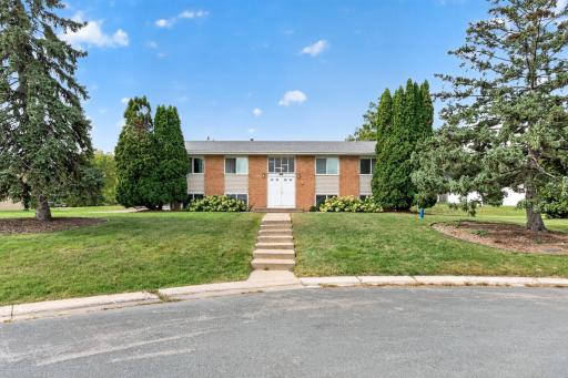 2733 Virginia Avenue N, New Hope, MN 55427