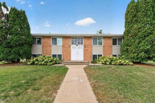 2733 Virginia Avenue N, New Hope, MN 55427