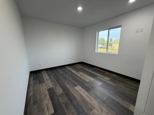 1200 Main Avenue S, Roseau, MN 56751