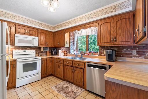 Kitchen - Copy.jpg