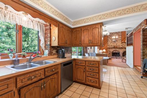 Kitchen into family room.jpg