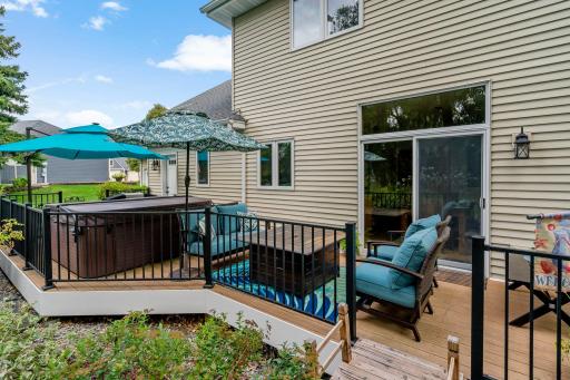 80-web-or-mls-1215 Thorene Pl Stillwater MN_0008.jpg