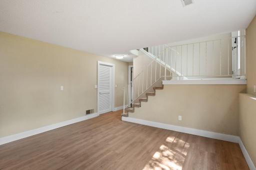 10340 Decatur Avenue S, Bloomington, MN 55438