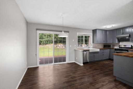 10340 Decatur Avenue S, Bloomington, MN 55438