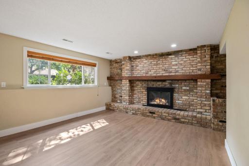 10340 Decatur Avenue S, Bloomington, MN 55438