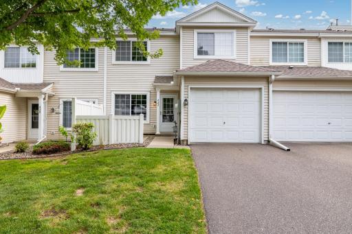 422 Leeward Trail, Woodbury, MN 55129