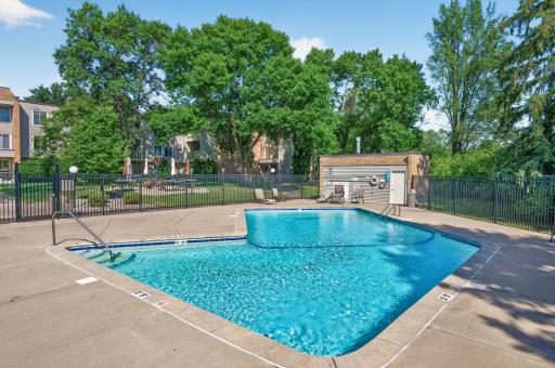 4045 Hodgson Road, 317, Shoreview, MN 55126