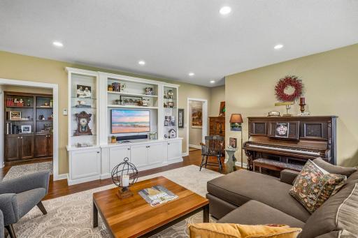 21 Phoebe Lane, North Oaks, MN 55127